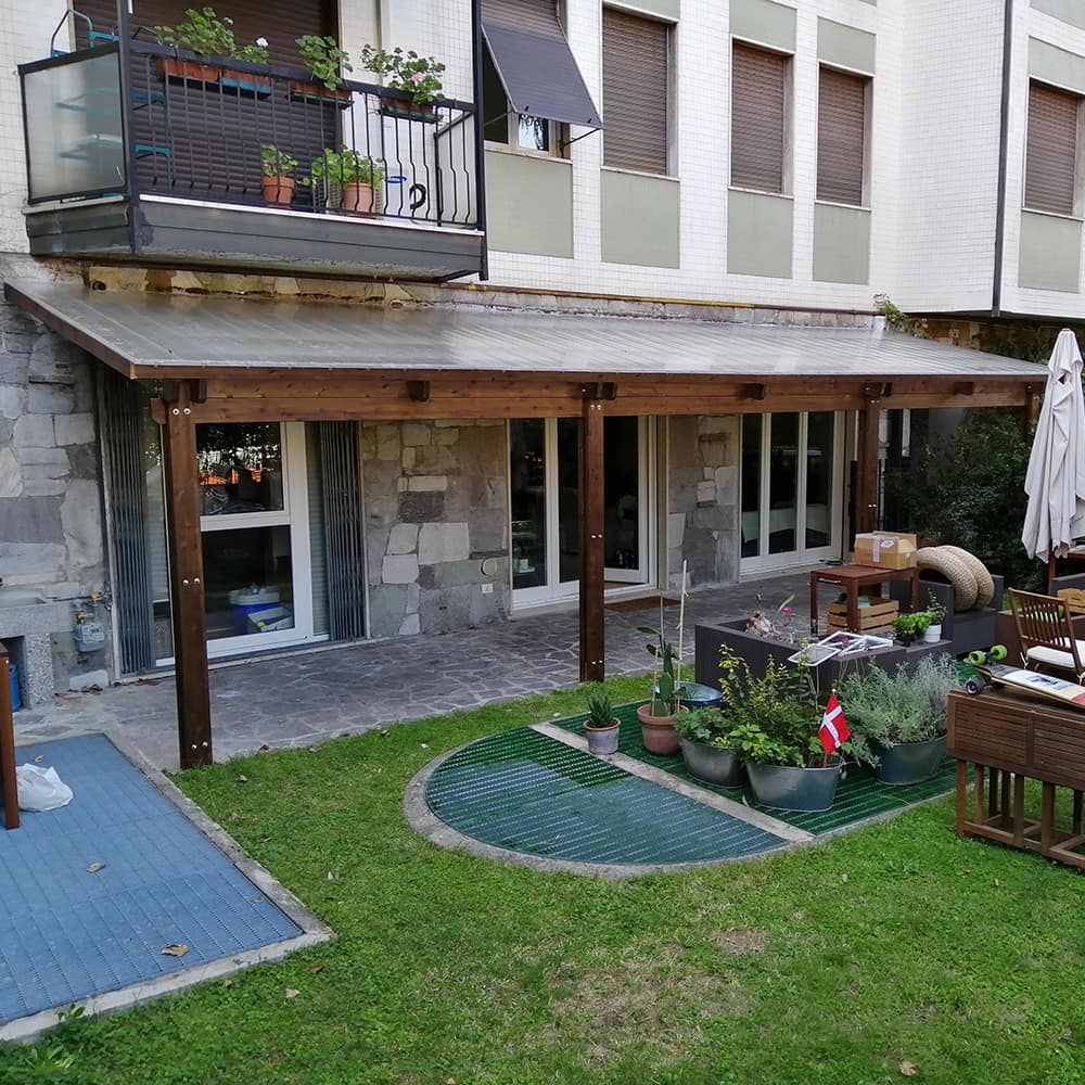 pergola in legno con policarbonato