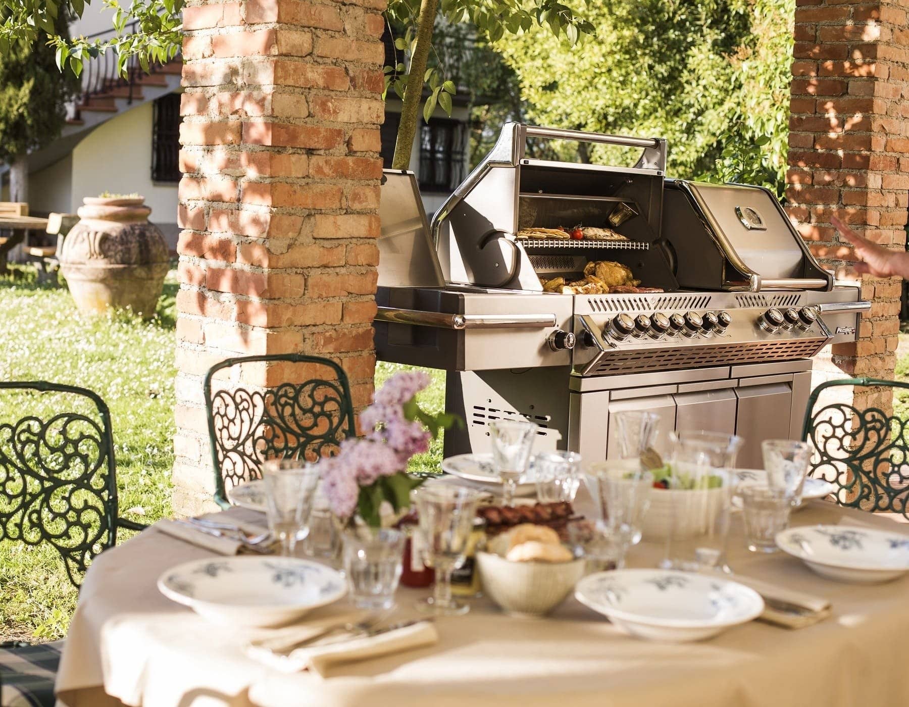 Napoleon Barbecue a Gas Prestige PRO825RSIB Napoleon Barbecue a Gas Prestige PRO825RSIB